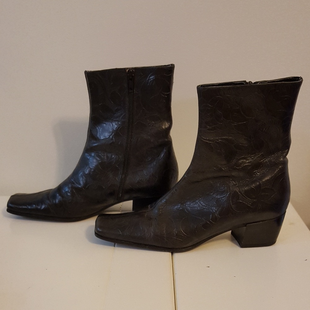 August Max Itallian Leather boots